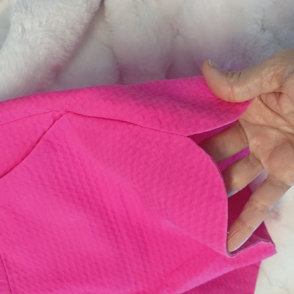 Lilly Pulitzer Textured Pink Shorts Size 4 - Picture 12 of 14